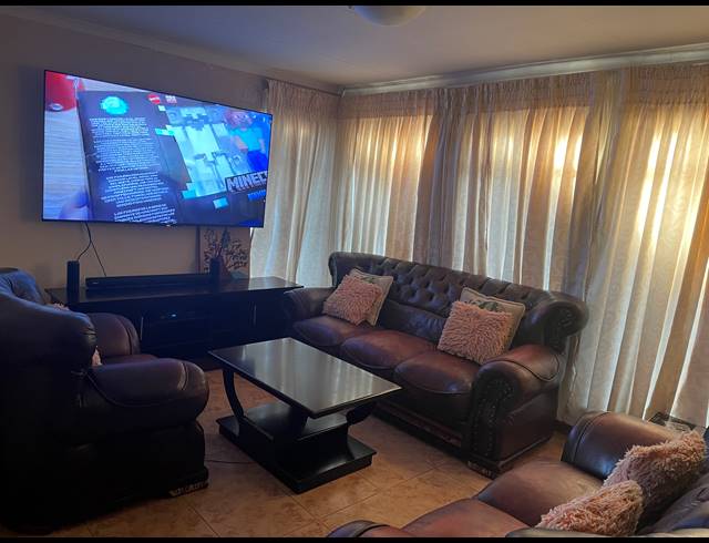 3 BEDROOM FREESTANDING FOR SALE IN SOSHANGUVE DD